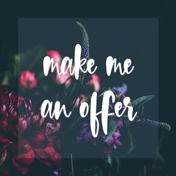 Reasonable Offers Only Please, Poshmark Takes 20% - Picture 1 of 1